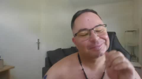 giulio203 online show from July 4, 11:27 am