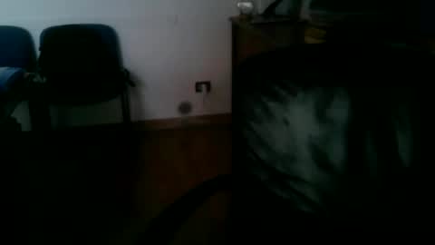 giuseppevai1 online show from November 18, 11:36 am