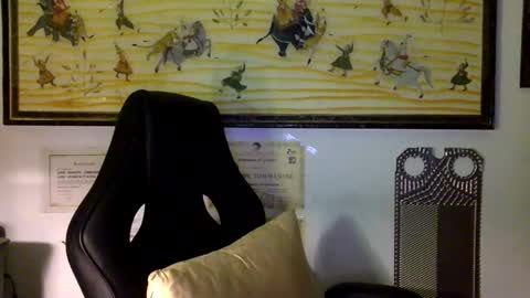 giutomma930394 online show from March 1, 11:18 pm