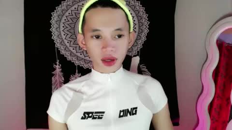 givemethrillx online show from January 11, 4:16 am