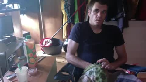 Snapshot of gizmomaster chatting on July 5, 6:53 am dutch rave guy c2c dutch online show from July 5, 6:53 am