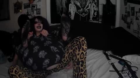 Gloomy online show from December 17, 3:56 am