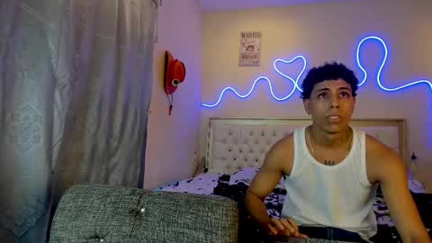 Snapshot of glader_guy chatting on September 21, 8:21 pm only for you bby  online show from September 21, 8:21 pm
