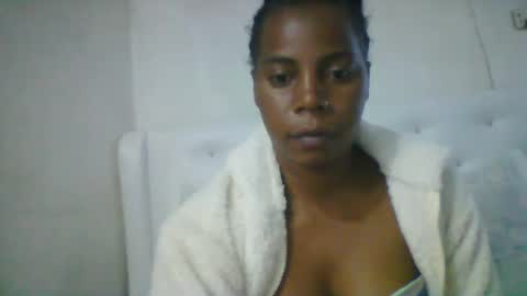 Snapshot of gladie46 chatting on July 14, 1:17 pm gladie46 online show from July 14, 1:17 pm