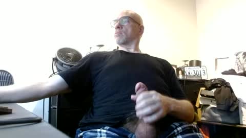 Snapshot of glaikind925958 chatting on June 18, 2:56 am glaikind925958 online show from June 18, 2:56 am