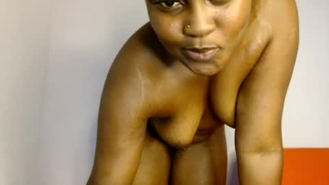 sweet girl online show from June 20, 7:44 am