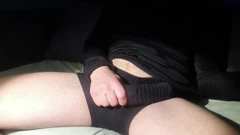 gldnboy85 online show from April 14, 8:48 pm