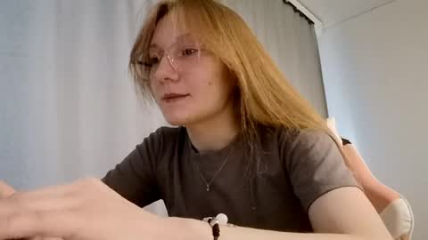 Juliet online show from May 20, 3:07 pm
