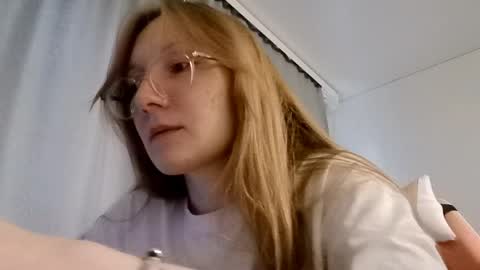 Juliet online show from May 24, 3:28 pm