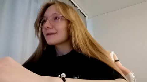 Juliet online show from May 26, 3:08 pm