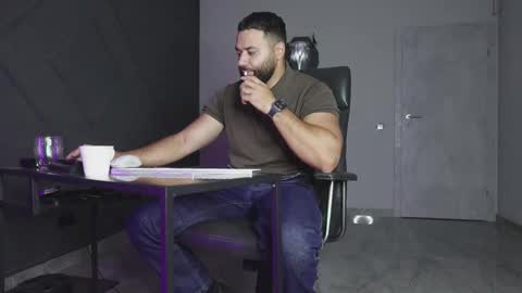 Matthew .. for short call me Matt online show from October 21, 7:14 pm