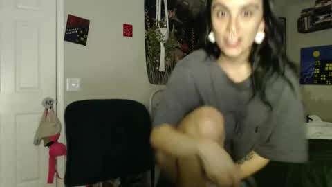 Snapshot of glitterspace chatting on October 23, 4:01 am anna online show from October 23, 4:01 am