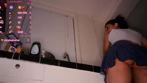 Snapshot of glizzyhotcakes chatting on October 29, 4:48 am Glizzy Hotcakes online show from October 29, 4:48 am