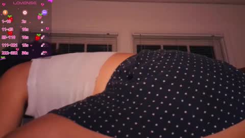 Snapshot of glizzyhotcakes chatting on November 3, 4:47 am Glizzy Hotcakes online show from November 3, 4:47 am