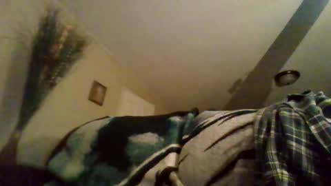 Snapshot of glly555 chatting on October 21, 1:01 pm glly555 online show from October 21, 1:01 pm