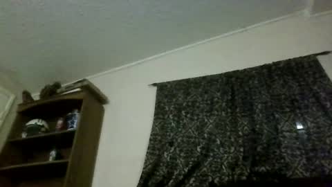 Snapshot of glly555 chatting on June 29, 10:15 am glly555 online show from June 29, 10:15 am