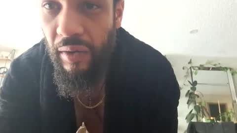 globalmovement online show from January 24, 8:00 pm