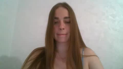 gloria954807 online show from June 6, 8:24 pm