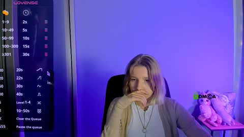 Snapshot of gloria_bubble chatting on October 15, 7:03 pm your dream online show from October 15, 7:03 pm
