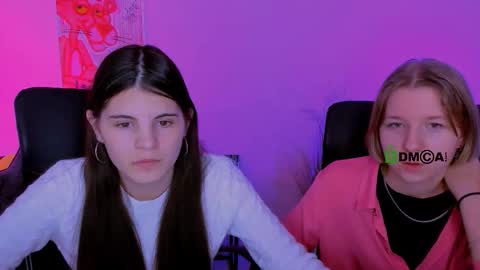 your dream  online show from December 15, 8:02 pm