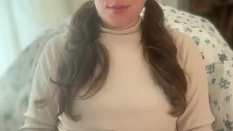 Gloria Pearl online show from May 4, 8:43 am