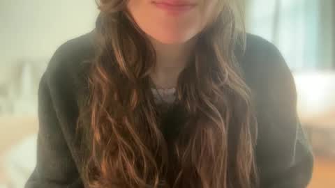 Gloria Pearl online show from May 18, 7:47 am