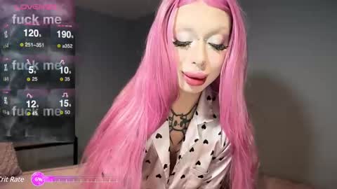 Snapshot of gloryaaaa chatting on December 28, 7:33 am I want to make you happy and lovense  online show from December 28, 7:33 am