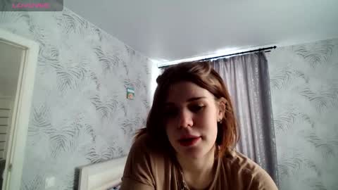 Snapshot of glossy_girl_1 chatting on March 21, 1:26 pm Roxy online show from March 21, 1:26 pm