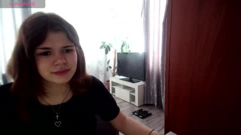 Snapshot of glossy_girl_1 chatting on March 25, 10:21 am Roxy online show from March 25, 10:21 am