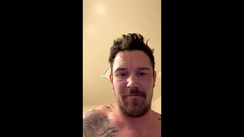gnarcoticscrew online show from May 22, 10:37 pm