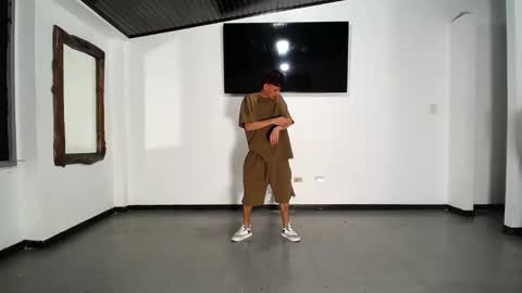 THOMAS AND DAMIAND online show from September 13, 6:18 pm