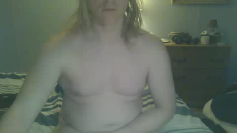 Snapshot of gnger31foru chatting on January 10, 2:25 am Steven Meadow online show from January 10, 2:25 am