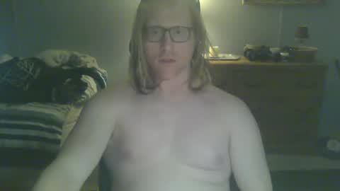 Snapshot of gnger31foru chatting on January 22, 2:37 am Steven Meadow online show from January 22, 2:37 am