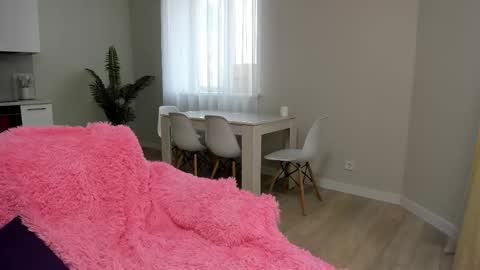 Lina online show from February 18, 8:32 am