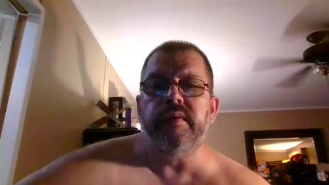 Snapshot of gobey33 chatting on September 24, 6:50 am IDKIDCIDGAF online show from September 24, 6:50 am