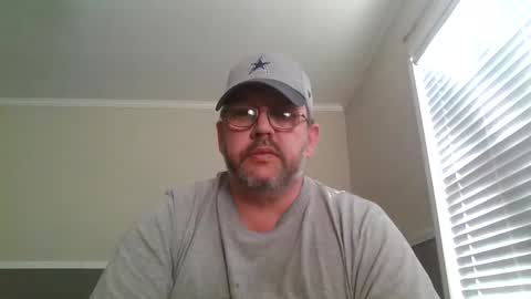 Snapshot of gobey33 chatting on November 14, 4:28 pm IDKIDCIDGAF online show from November 14, 4:28 pm