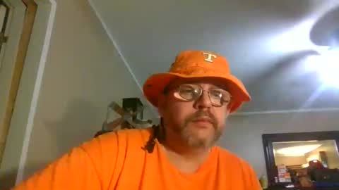 IDKIDCIDGAF online show from November 22, 10:31 pm