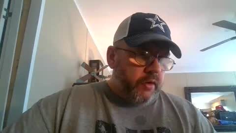 IDKIDCIDGAF online show from November 23, 6:19 pm