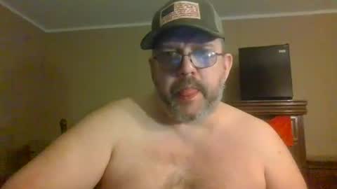 Snapshot of gobey33 chatting on July 5, 4:19 am IDKIDCIDGAF online show from July 5, 4:19 am