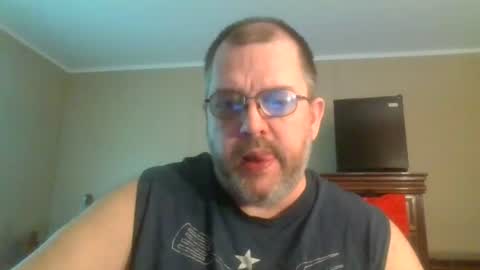 Snapshot of gobey33 chatting on July 16, 4:13 pm IDKIDCIDGAF online show from July 16, 4:13 pm
