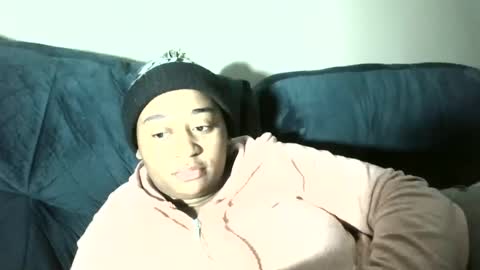 Snapshot of goddess_allure0 chatting on December 5, 11:18 pm Goddess Allure0 online show from December 5, 11:18 pm