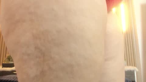 Snapshot of goddess_arethaozz chatting on February 22, 5:44 pm Aretha online show from February 22, 5:44 pm