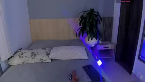 Snapshot of goddess_curvyy chatting on April 17, 11:57 am DIOSA online show from April 17, 11:57 am