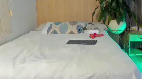 Snapshot of goddess_curvyy chatting on April 29, 11:47 am DIOSA online show from April 29, 11:47 am