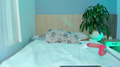 Snapshot of goddess_curvyy chatting on April 29, 5:30 pm DIOSA online show from April 29, 5:30 pm