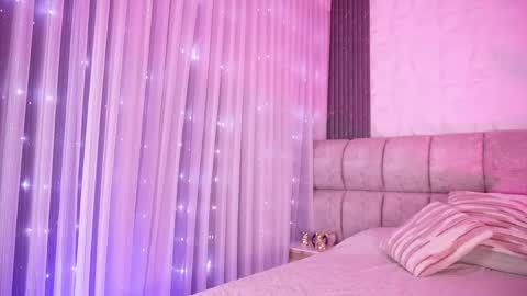 Snapshot of goddess_eli77 chatting on April 23, 3:08 am goddess_eli77 online show from April 23, 3:08 am
