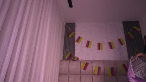 goddess_eli77 online show from June 29, 3:02 am