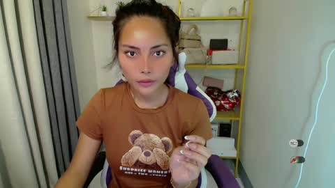 Snapshot of goddess_kendr chatting on June 28, 1:22 am kendra online show from June 28, 1:22 am