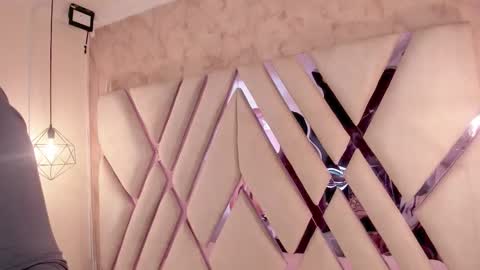 M A R T I N A  online show from March 22, 5:05 pm