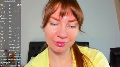 Snapshot of goddess_squirt_ chatting on April 11, 1:54 am Katrin online show from April 11, 1:54 am
